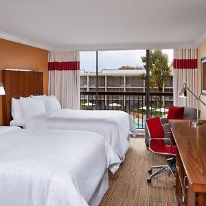 Parlor Alternate bed sofa bed Pool view Balcony